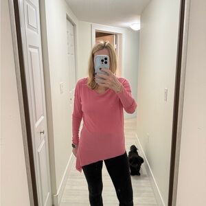 Petit poi’s mesh pink Asymmetrical Top